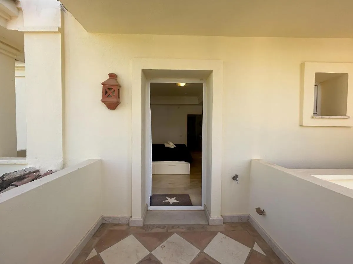 Beach & Golf Apartment In Bahia De Casares