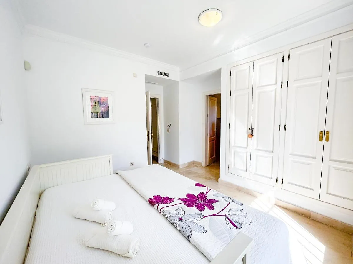 Beach & Golf Apartment In Bahia De Casares
