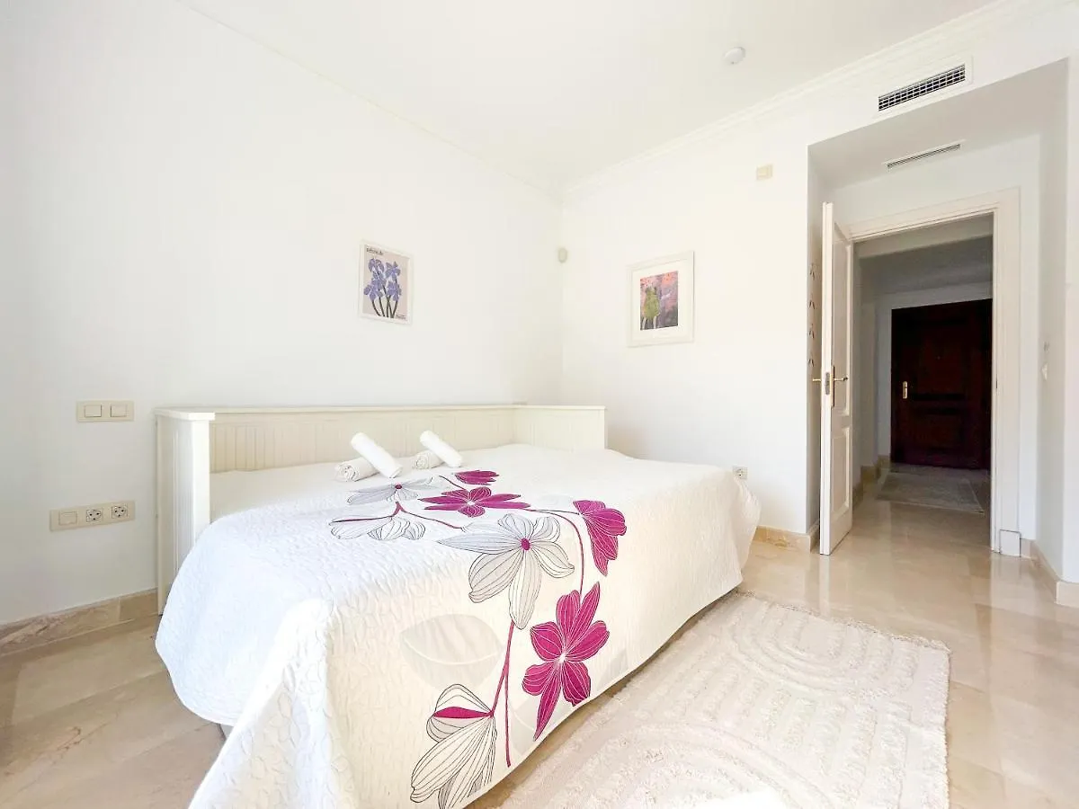 Beach & Golf Apartment In Bahia De Casares