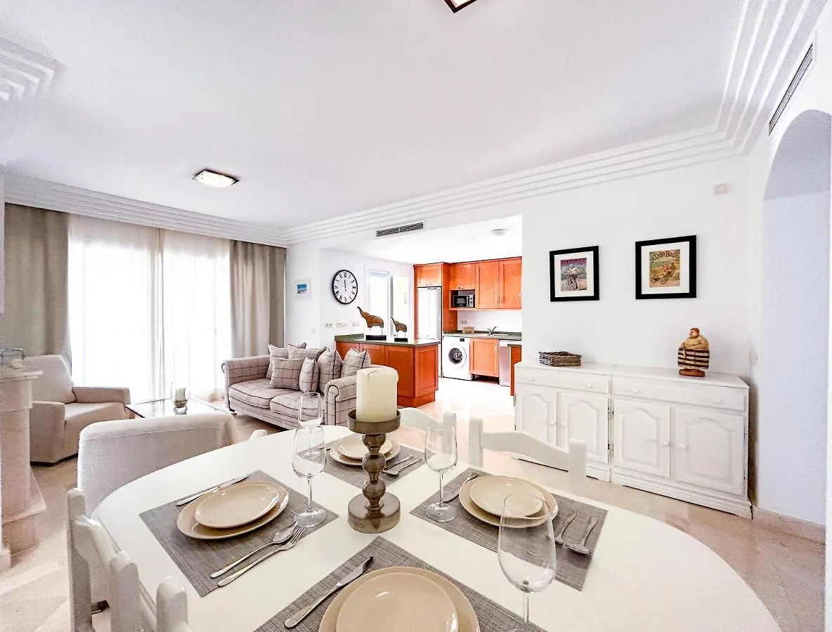 Beach & Golf Apartment In Bahía de Casares